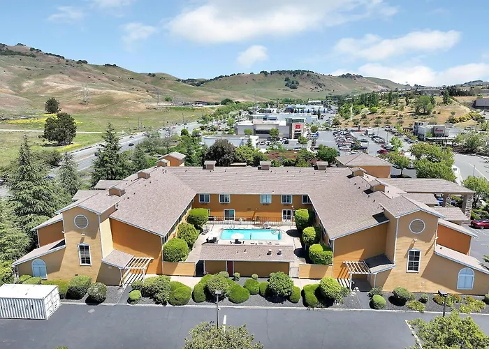 Quality Inn Near Six Flags Discovery Kingdom-Napa Valley