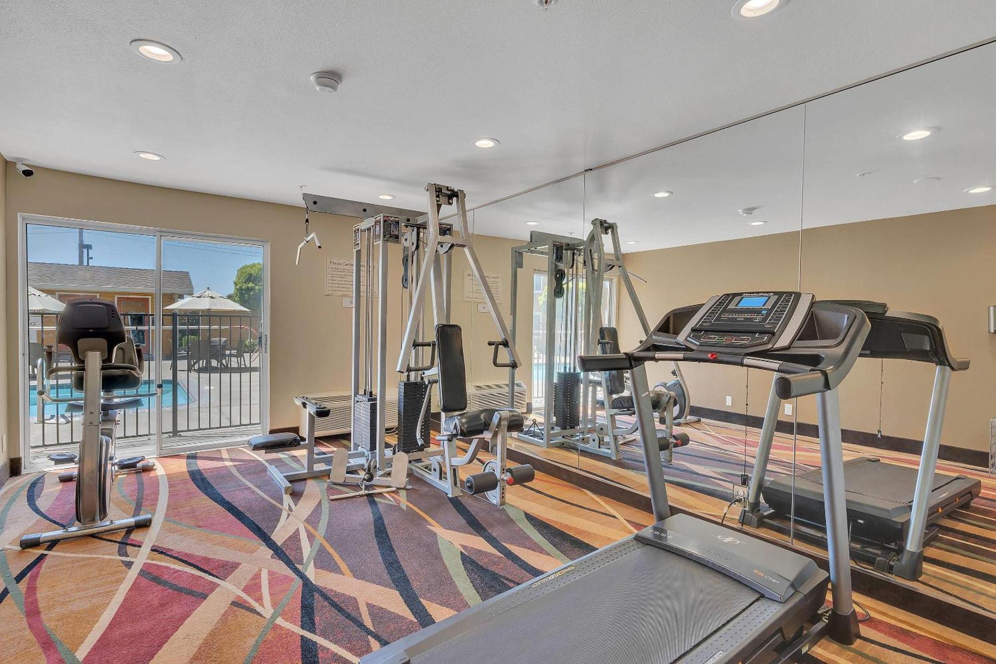 Quality Near Six Flags Discovery Kingdom-napa Valley Hotel 2*
