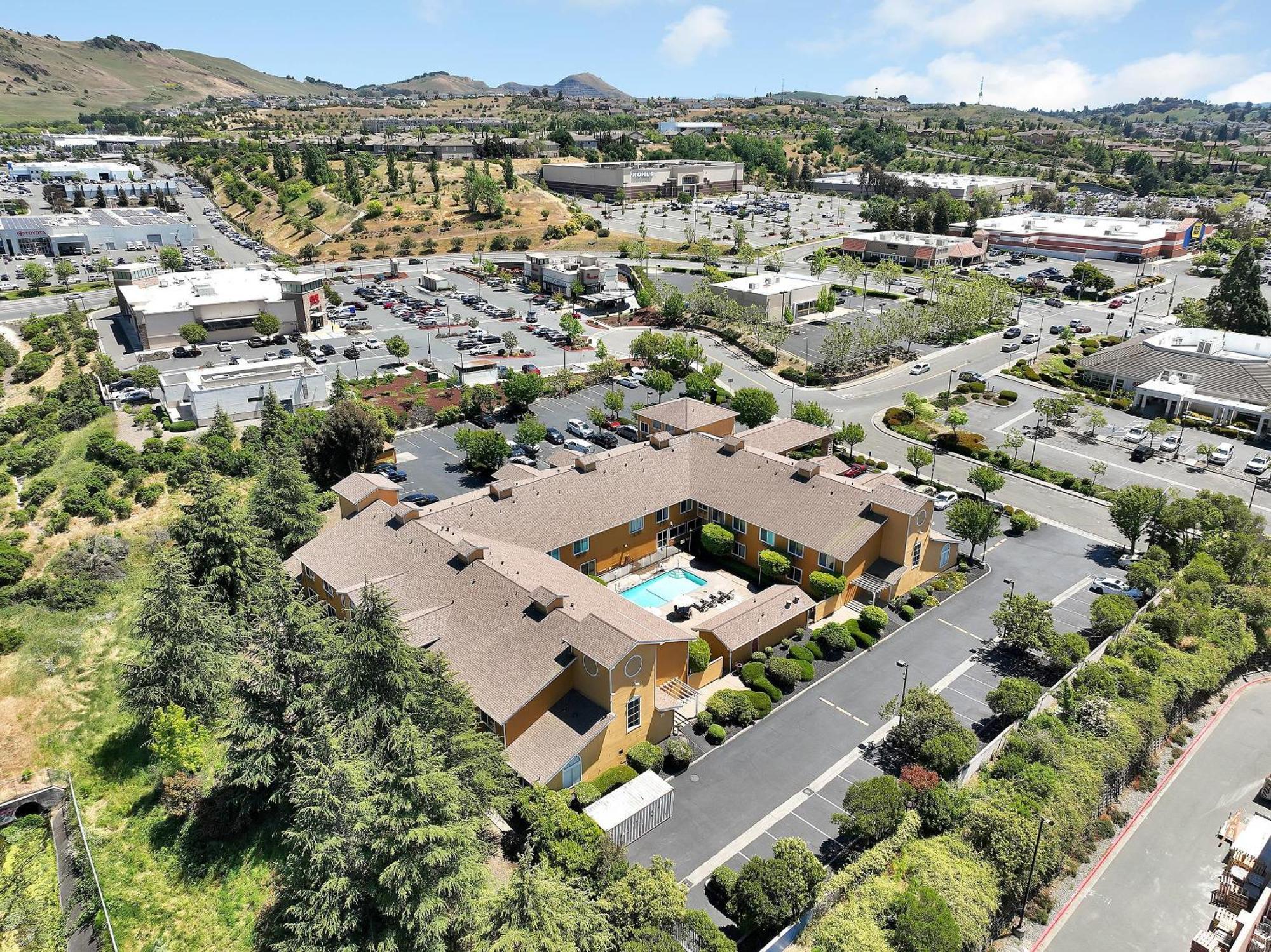 Quality Near Six Flags Discovery Kingdom-napa Valley Hotel 2*